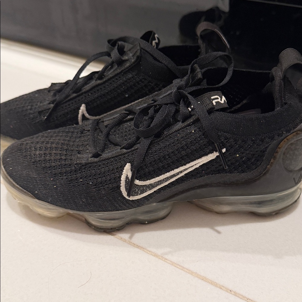 Nike Vapormax Flyknit Size 6.5